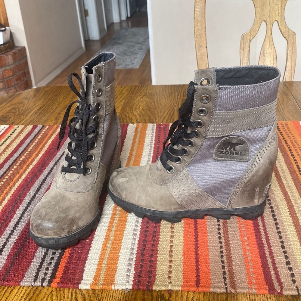 SOREL Lexie Wedge in quarry